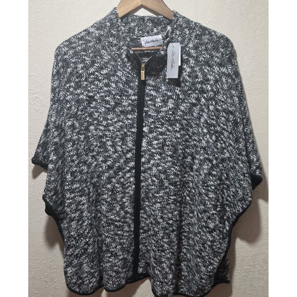 Le Moda~ Women's One Size Black White Marl Zip Front Cape Poncho, very soft OSFA